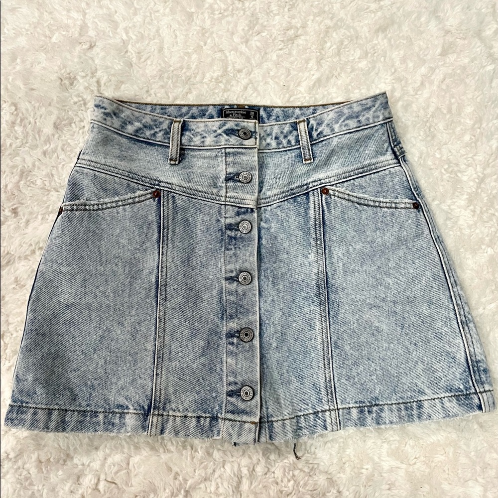 80’s-inspired Natural Rise Denim Skirt